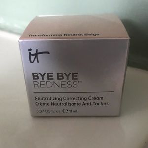 It Cosmetics Bye Bye Redness